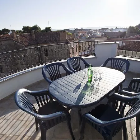 Bijeli Delfin Apartmán *