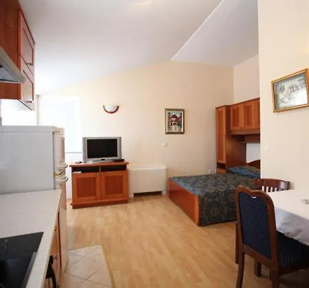 Appartement Bijeli Delfin *