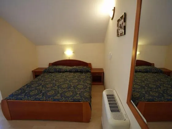 Bijeli Delfin 아파트 비오그라드나모루