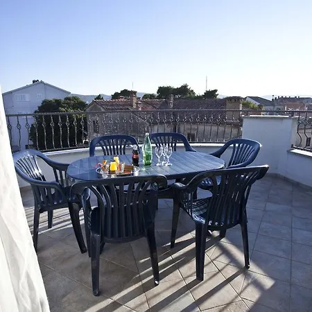 Apartment Bijeli Delfin
