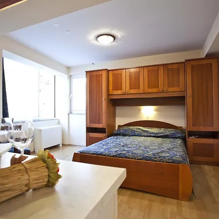 Bijeli Delfin Appartamento Biograd Na Moru