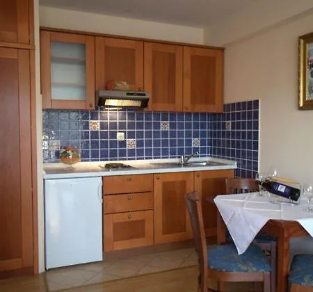 Bijeli Delfin Apartment *