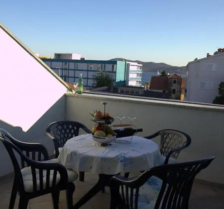 Bijeli Delfin * Biograd Na Moru