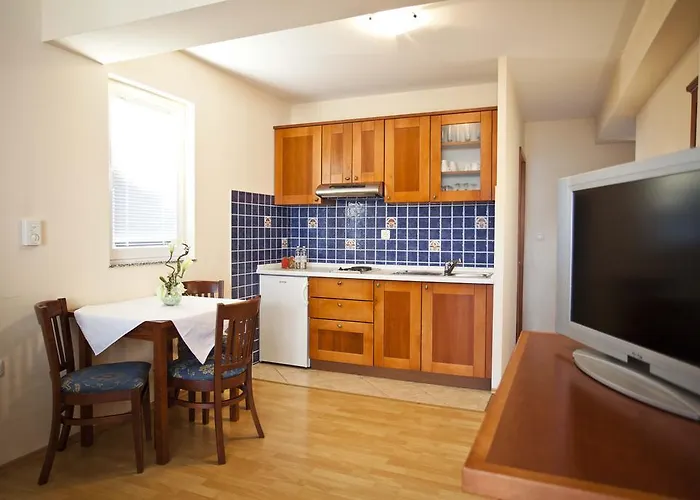 Διαμέρισμα Bijeli Delfin Biograd Na Moru